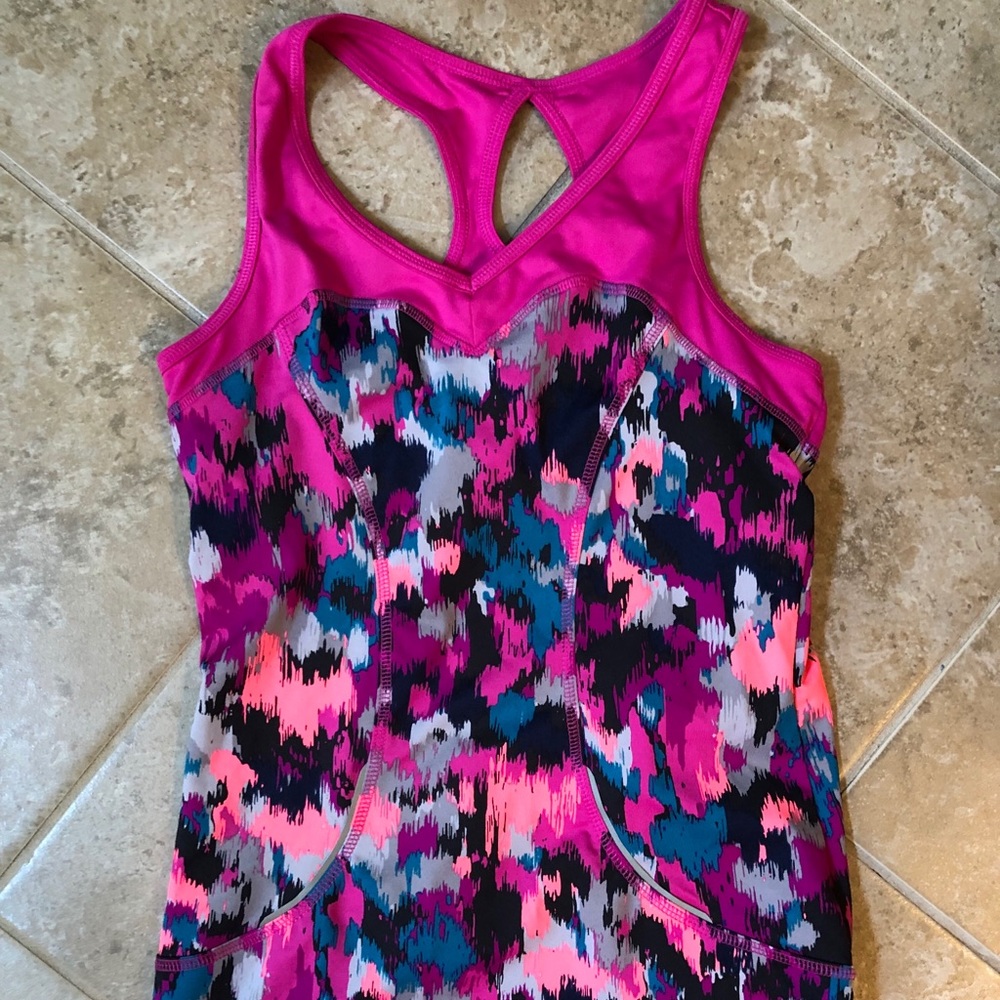 Colorful Workout Top Size Medium